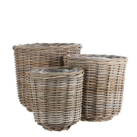 Set of three weatherproof basket planters