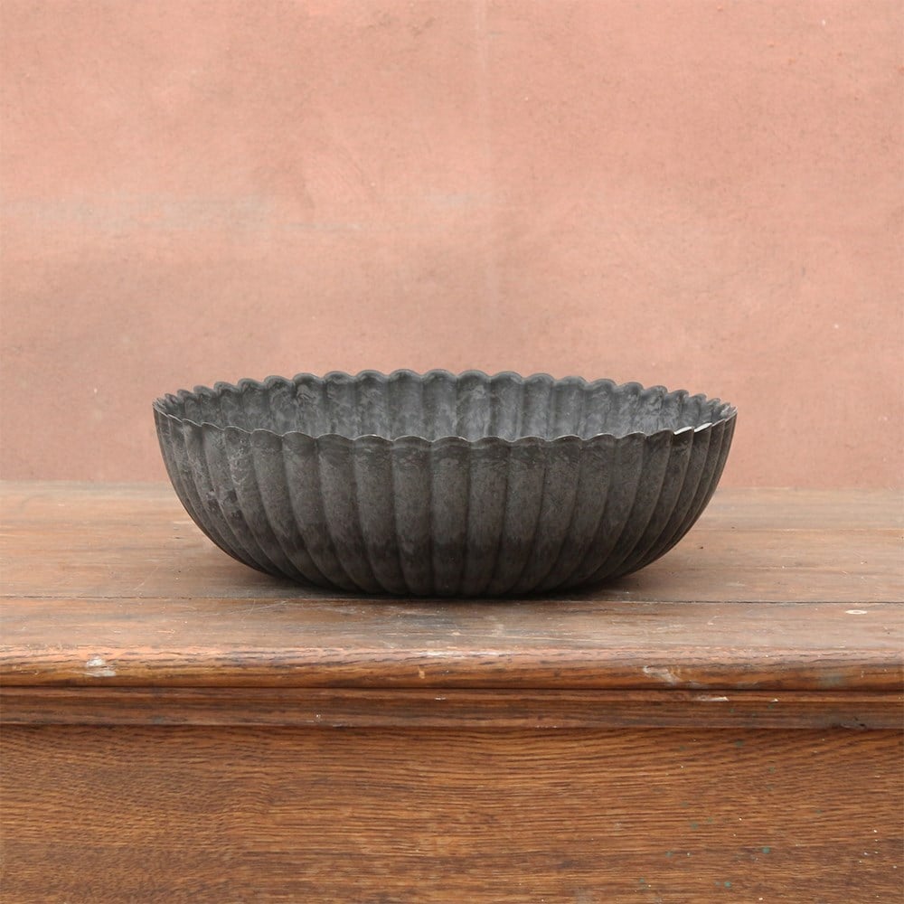 Lightweight ribbed plant bowl - dark grey