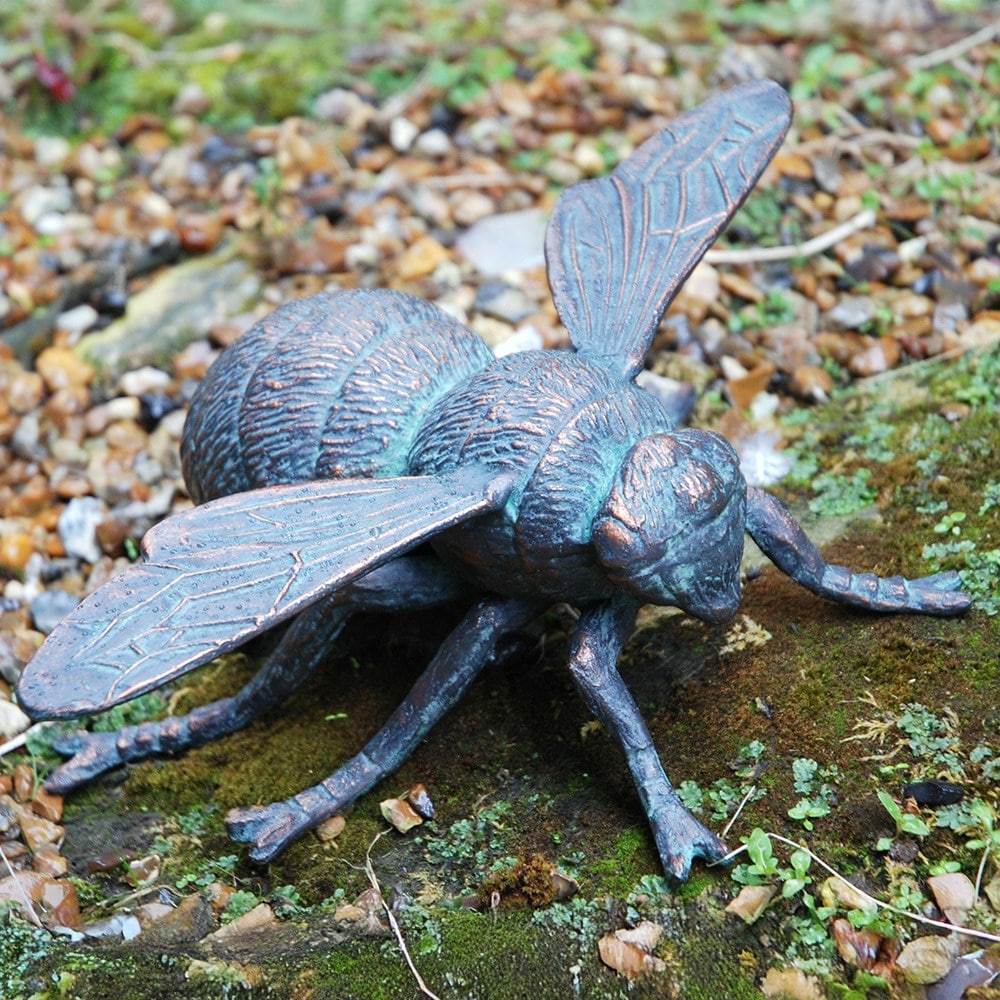 Bumblebee ornament - aged verde