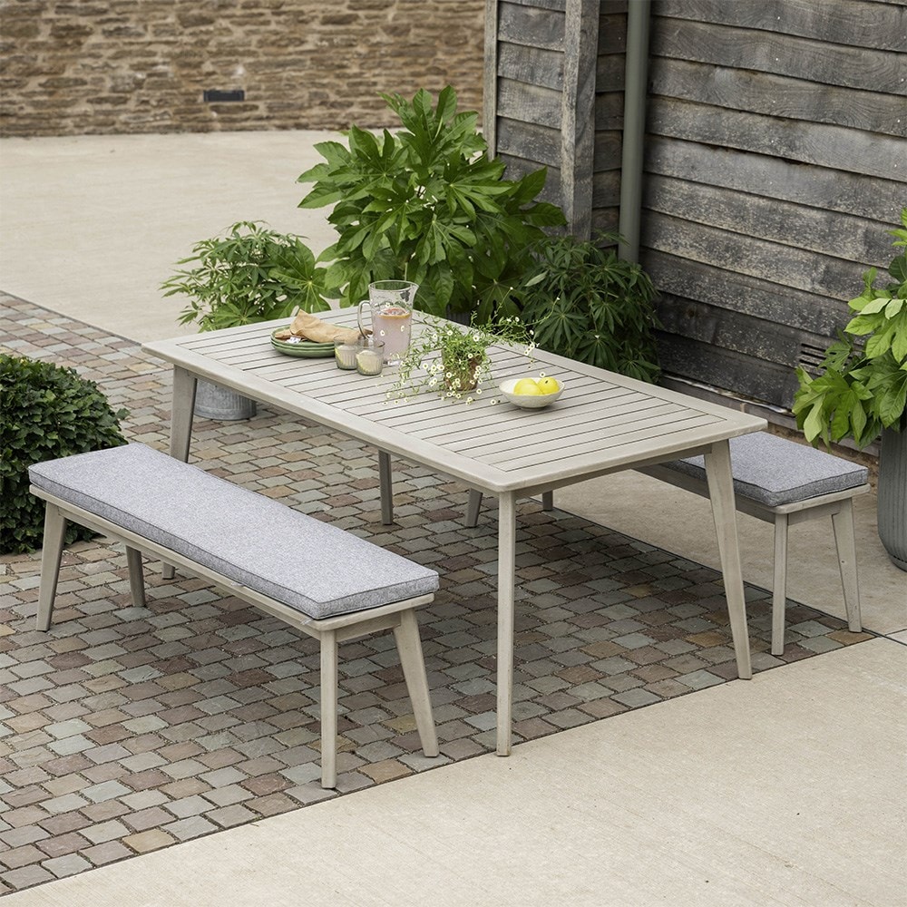 Greywashed dining set with cushions
