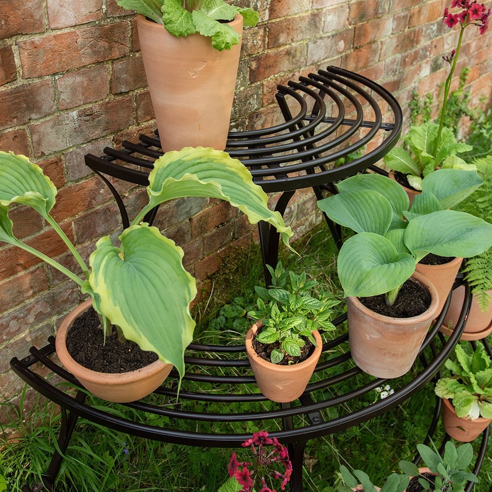 Terrace etagere - three tier