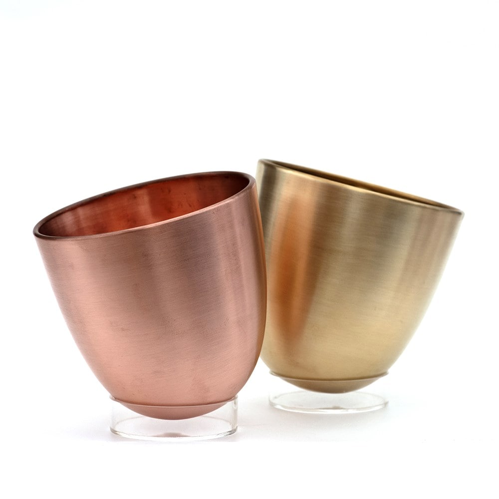 Tipping drop pot - brass