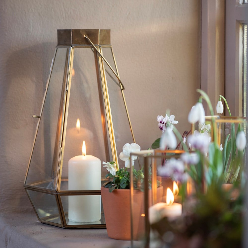 Tapered lantern