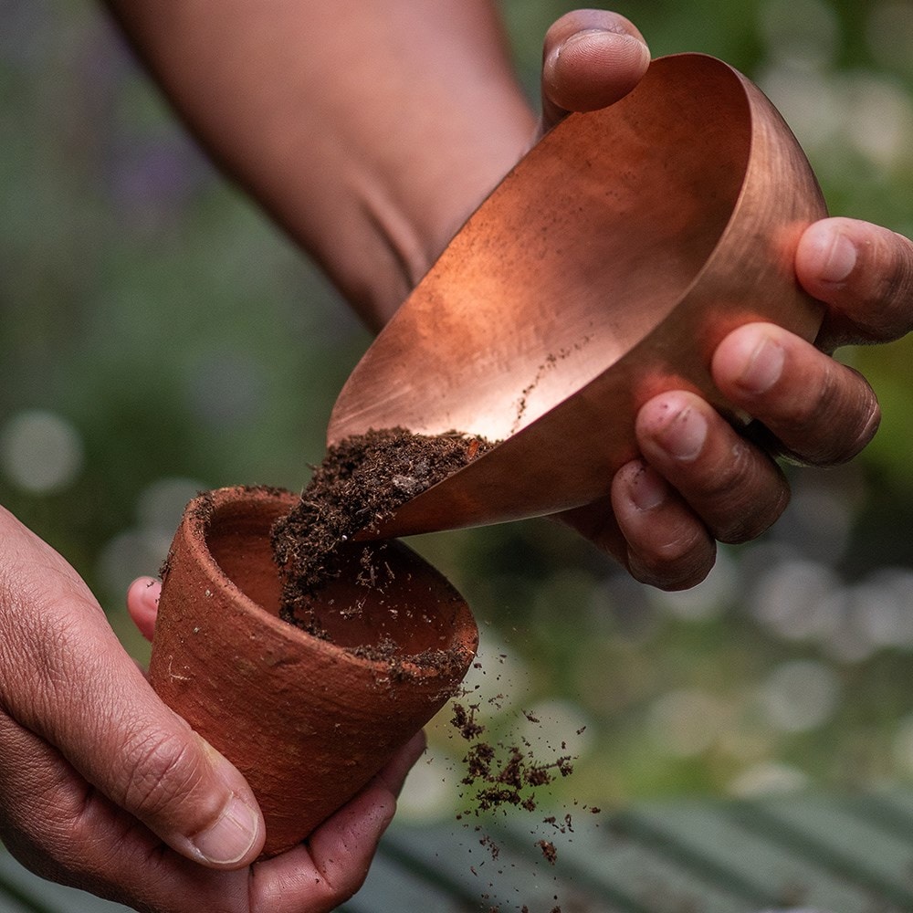 Soil potting scoop - copper