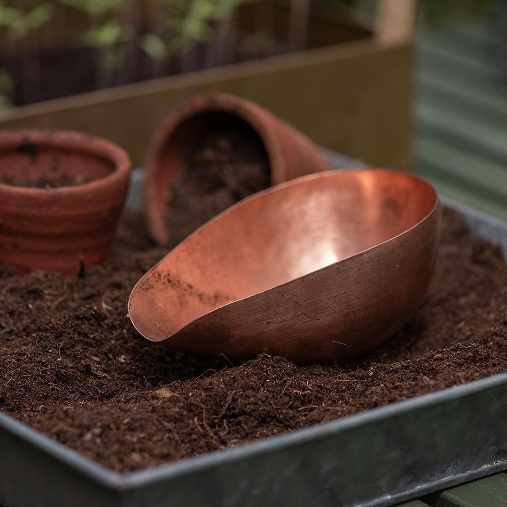 Soil potting scoop - copper
