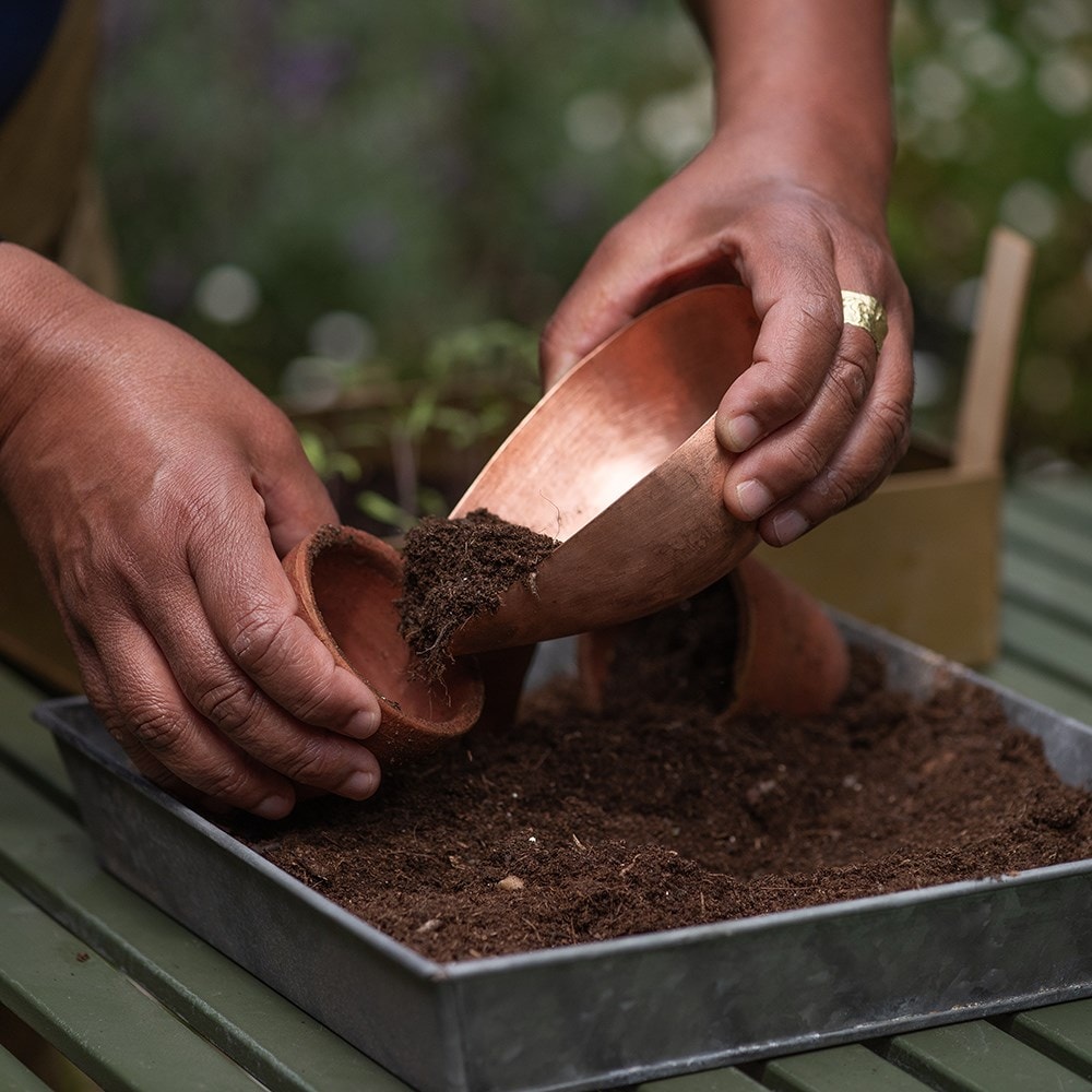 Soil potting scoop - copper