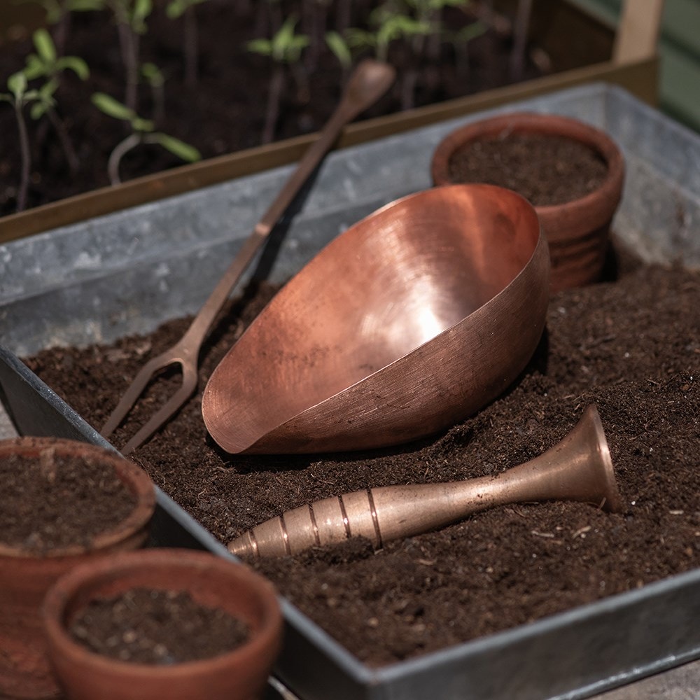 Soil potting scoop - copper