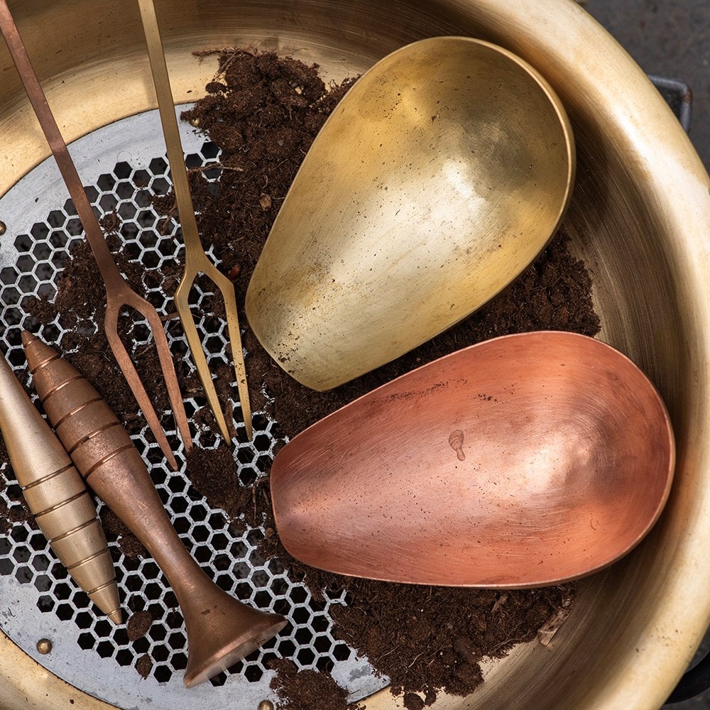 Soil potting scoop - copper