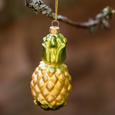 Glass pineapple decoration