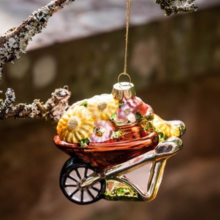 Glass wheelbarrow decoration