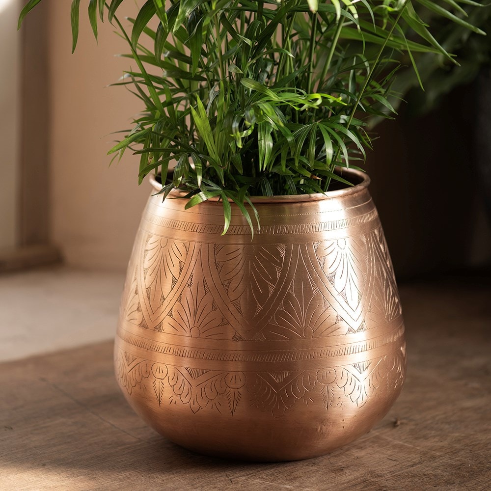 Traditional etched pot/vase - brushed copper 