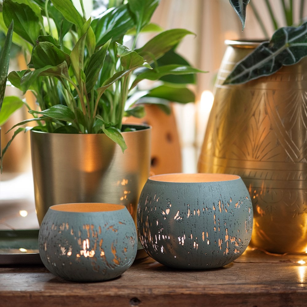 Etched lichen tealight holder