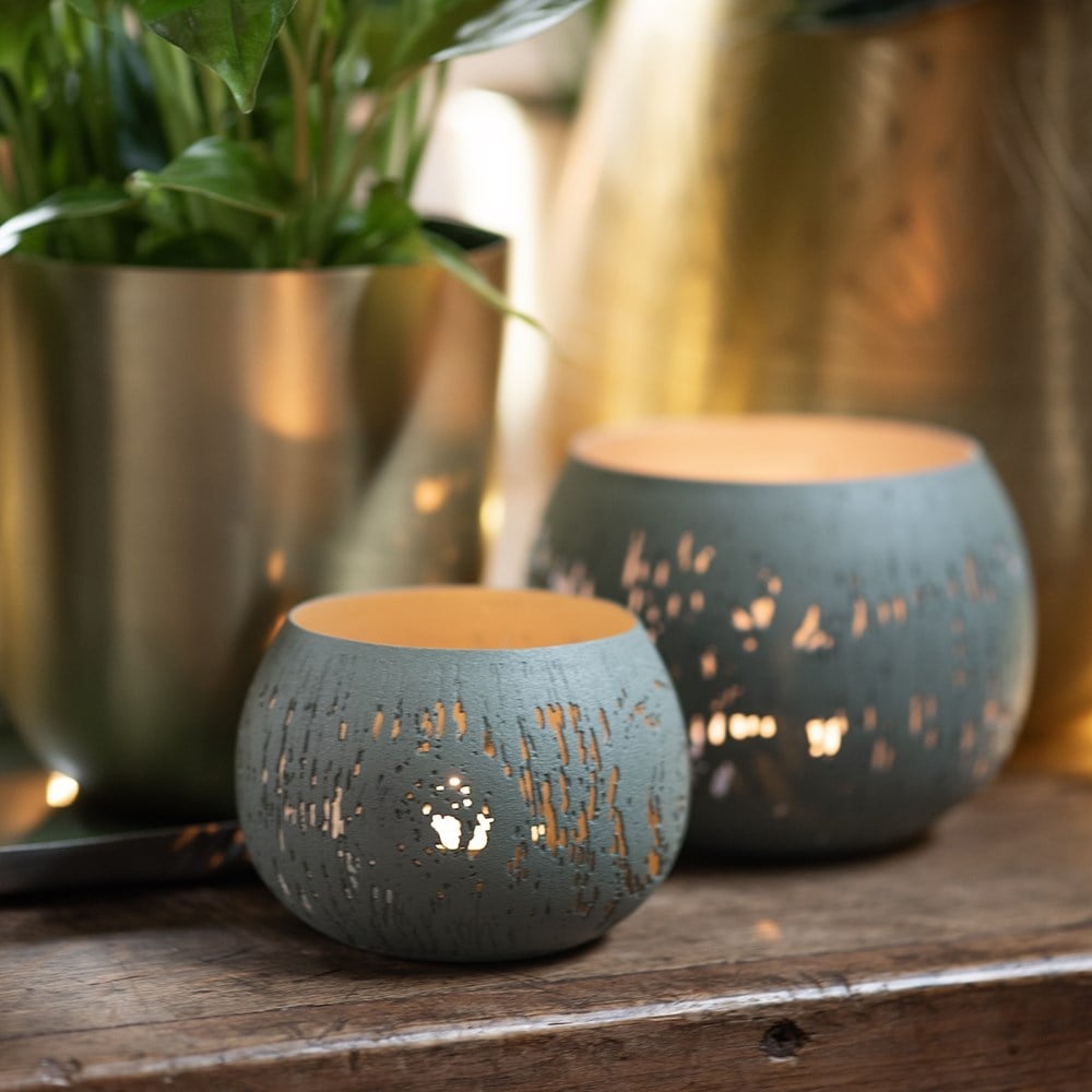 Etched lichen tealight holder