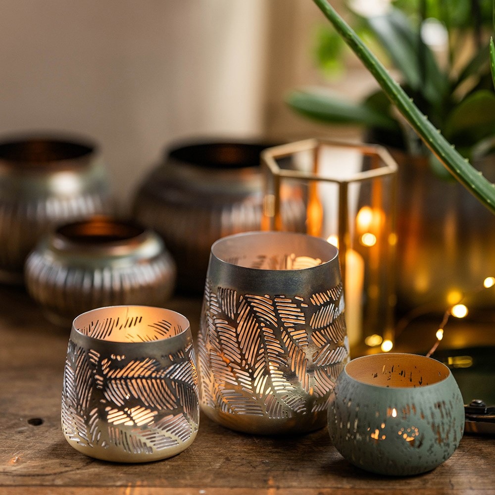 Leafy tealight holder - burnt silver