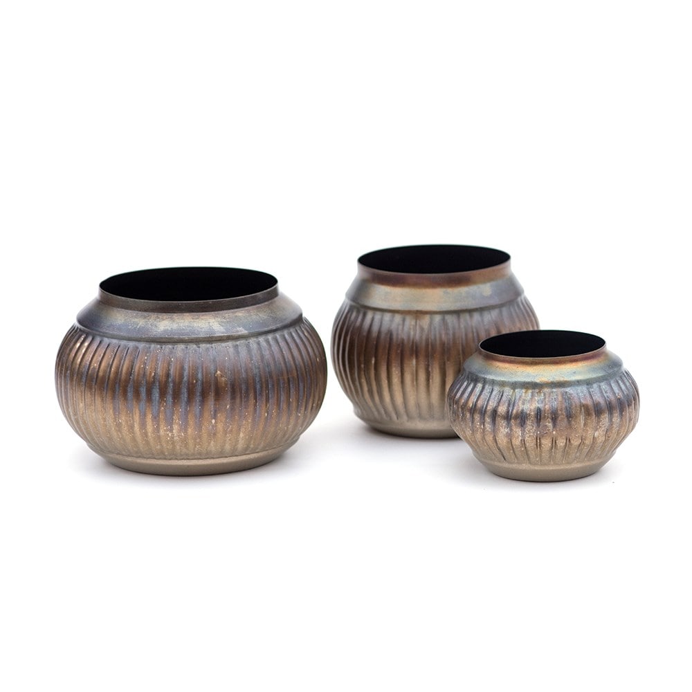 Burnt silver ribbed tealight holder 