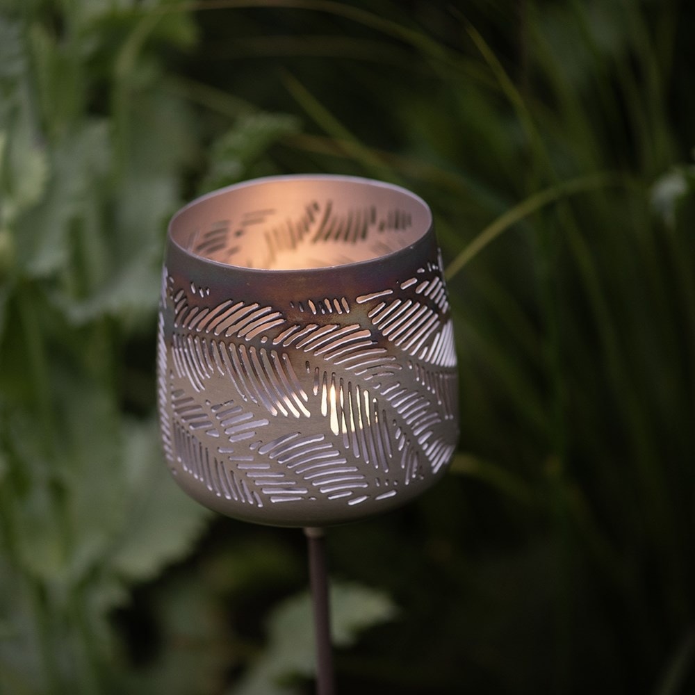 Leafy tealight holder stake