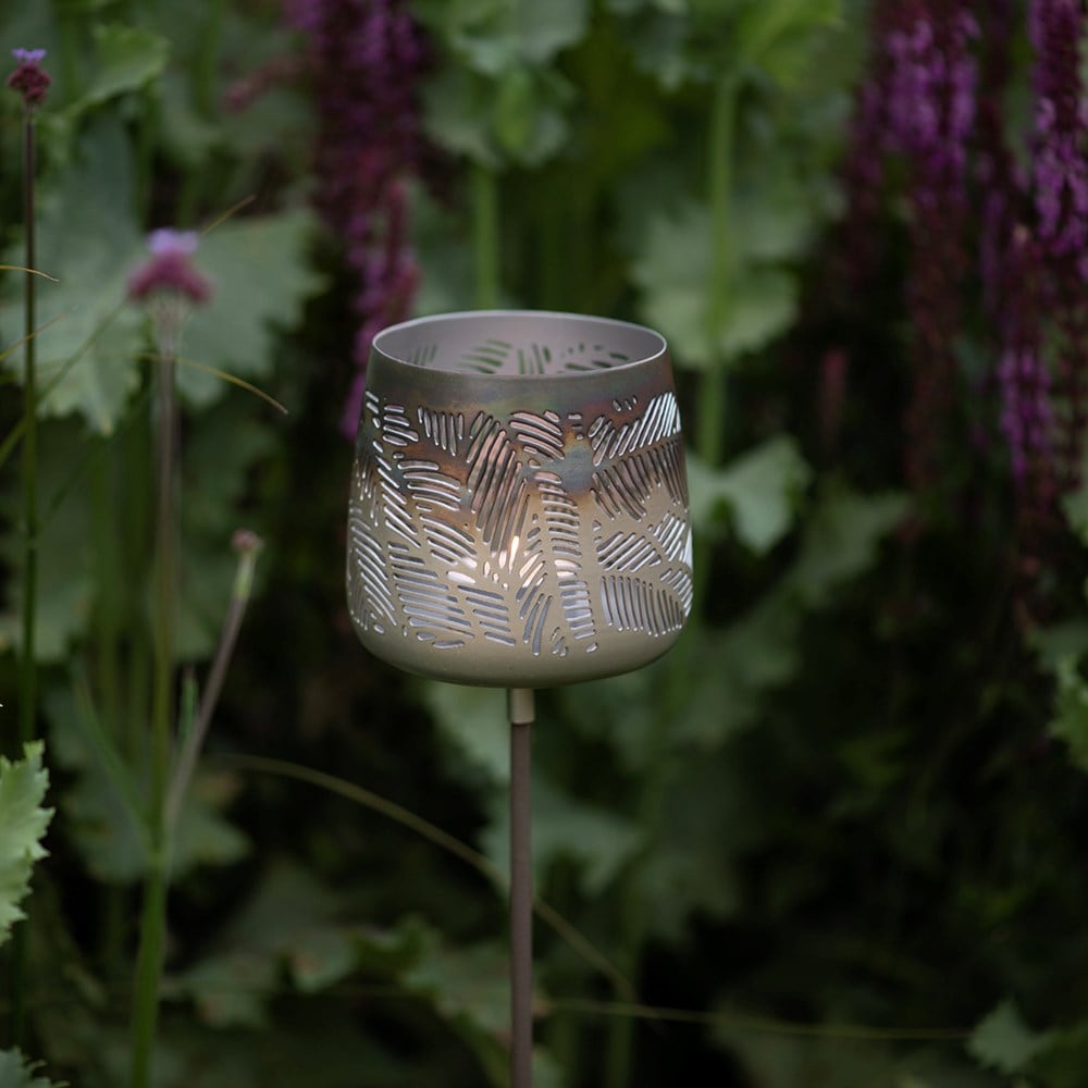 Leafy tealight holder stake