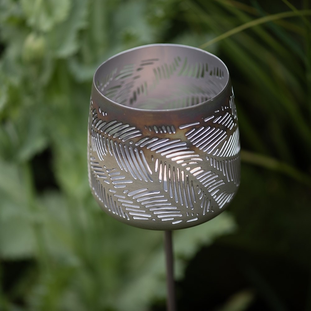 Leafy tealight holder stake