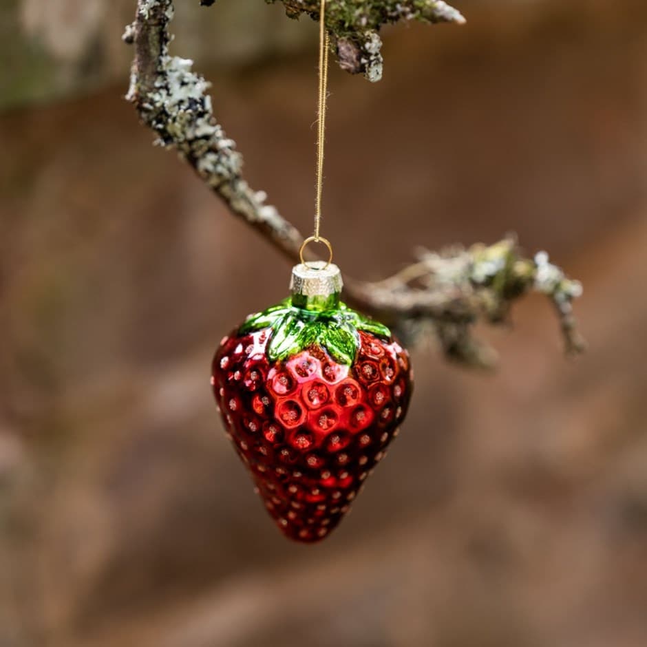 Glass strawberry