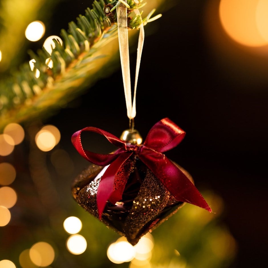 Burgundy glitter swirl bauble - diamond