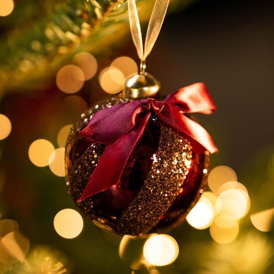 Burgundy glitter swirl bauble - round