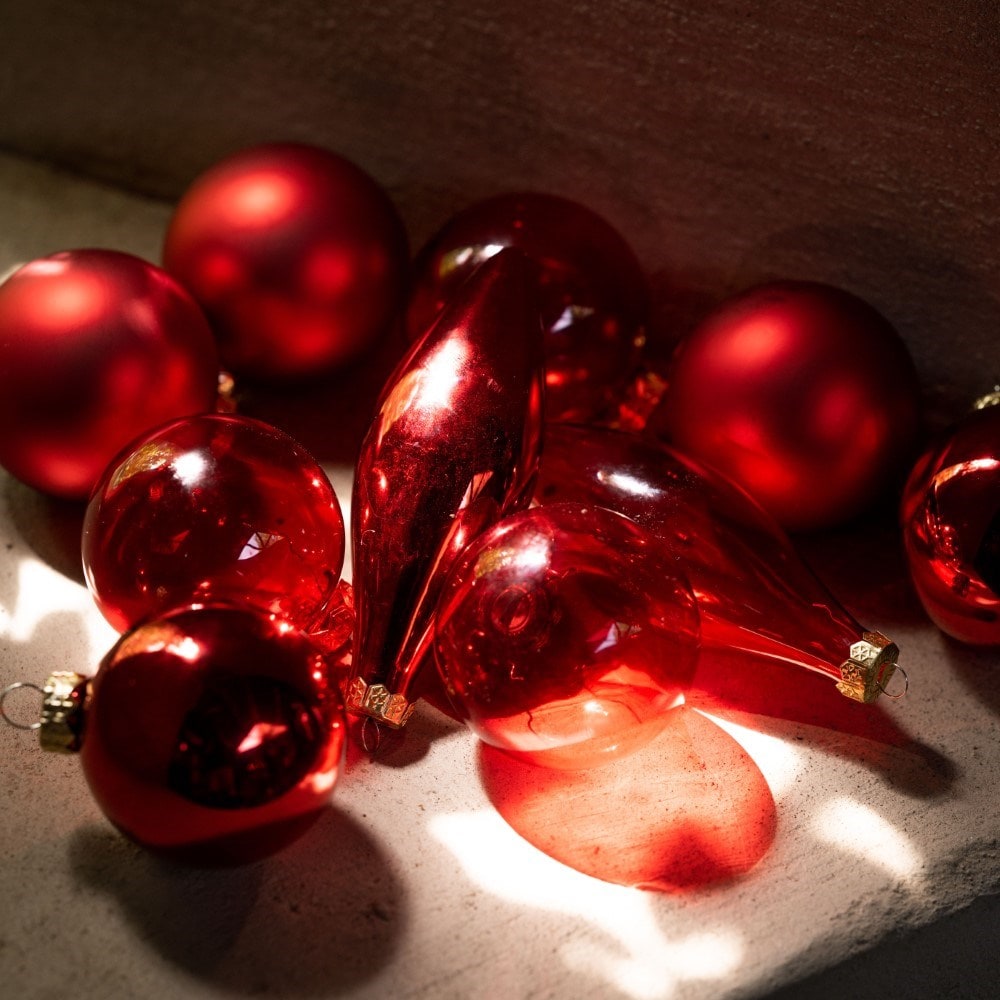 Red glass shaped baubles - box of 10