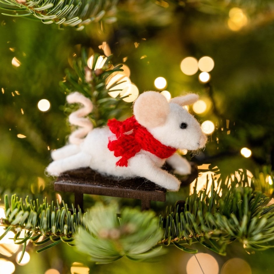 Felt sleighing mouse