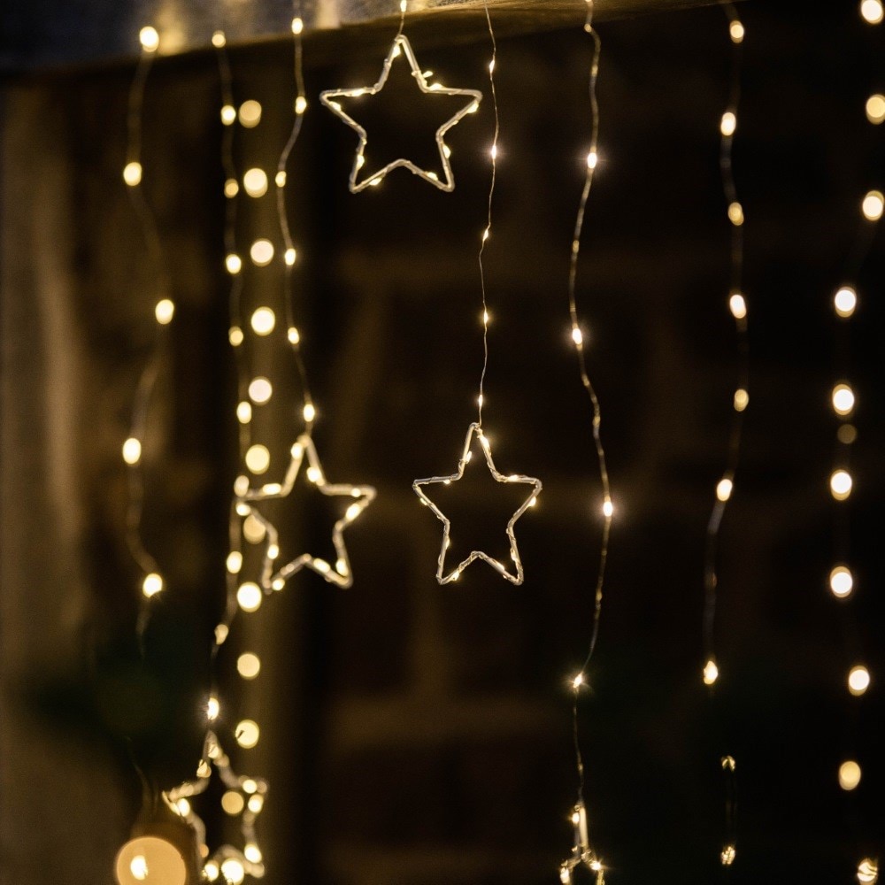 Indoor/outdoor star curtain lights