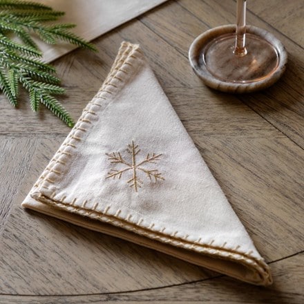 Four snowflake napkins