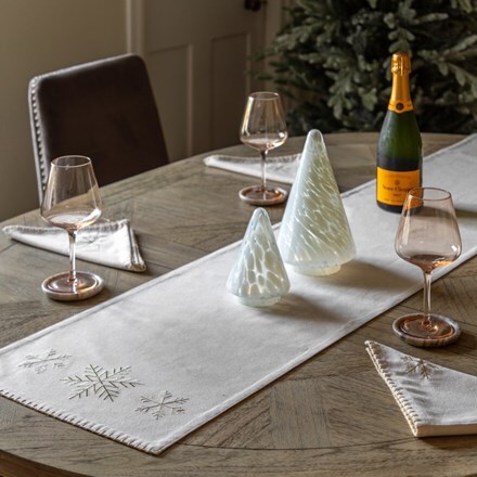 Snowflake table runner