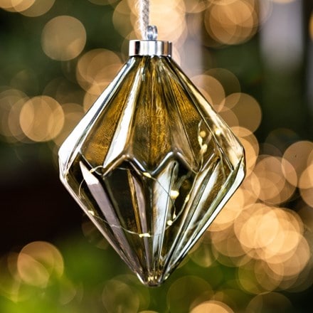 Green glass light up diamond