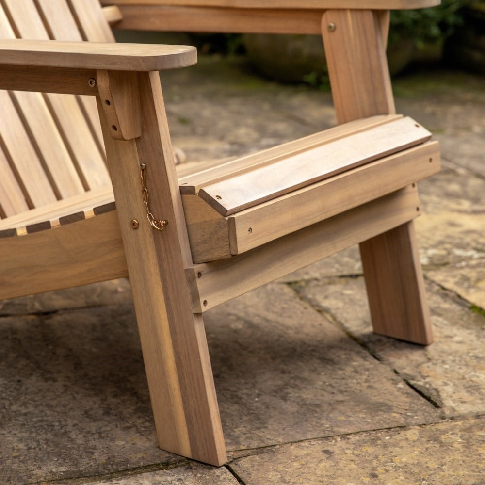 Wooden lounger chair
