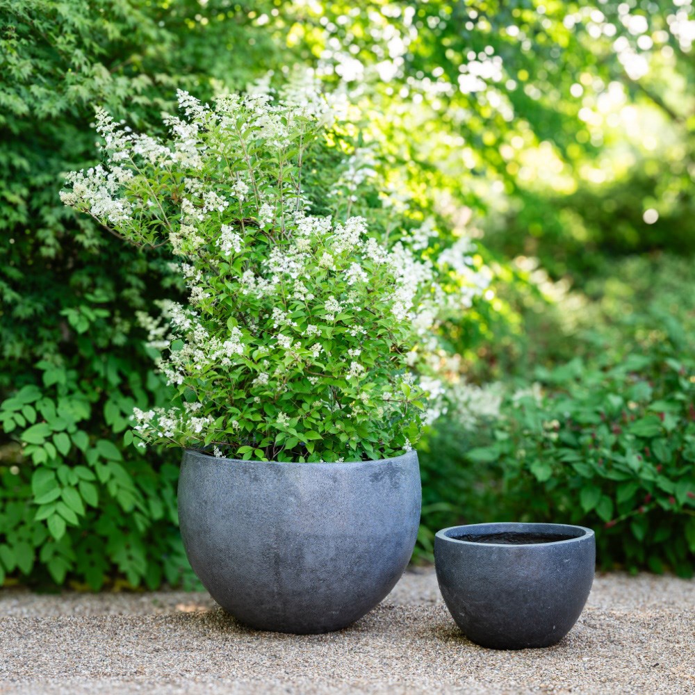 Globe planter - grey