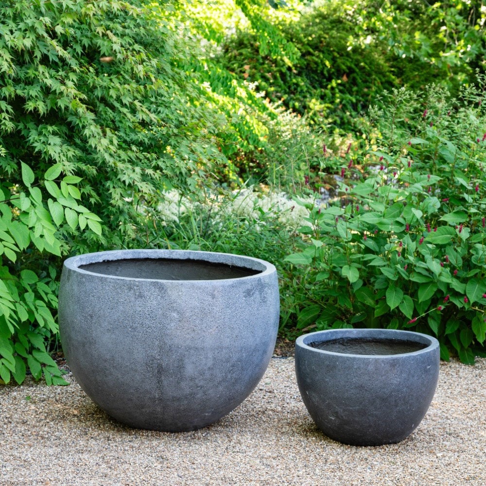 Globe planter - grey