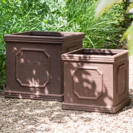 Textured cube planter - rust