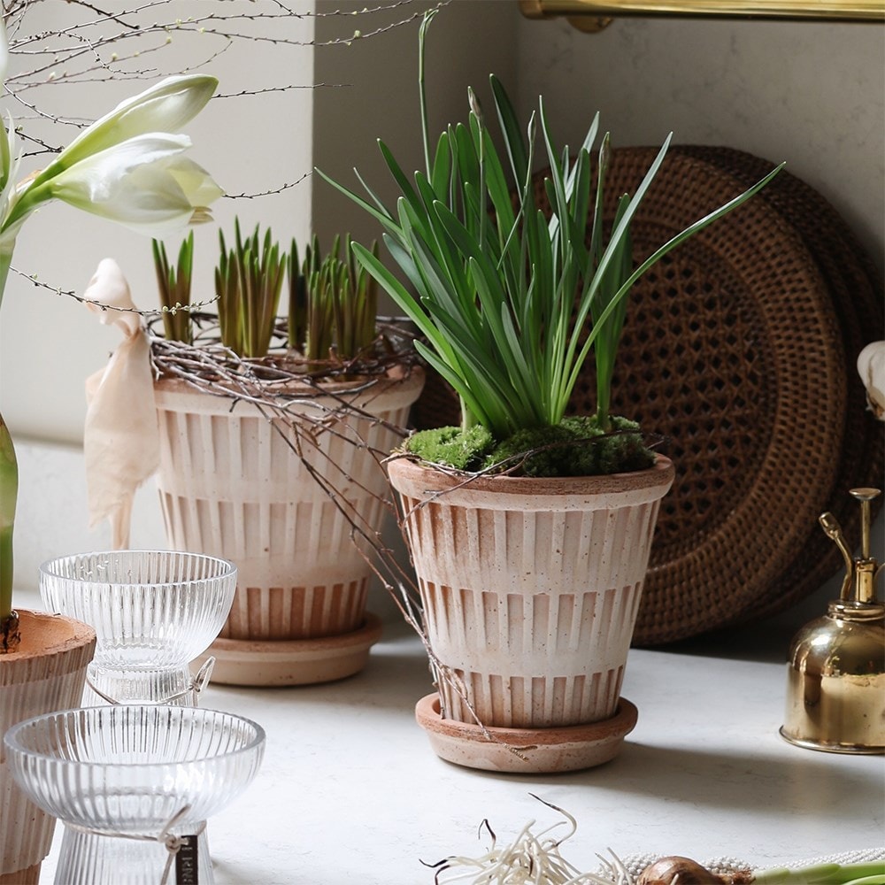 Geometric design tapered plant pot with saucer - terracotta