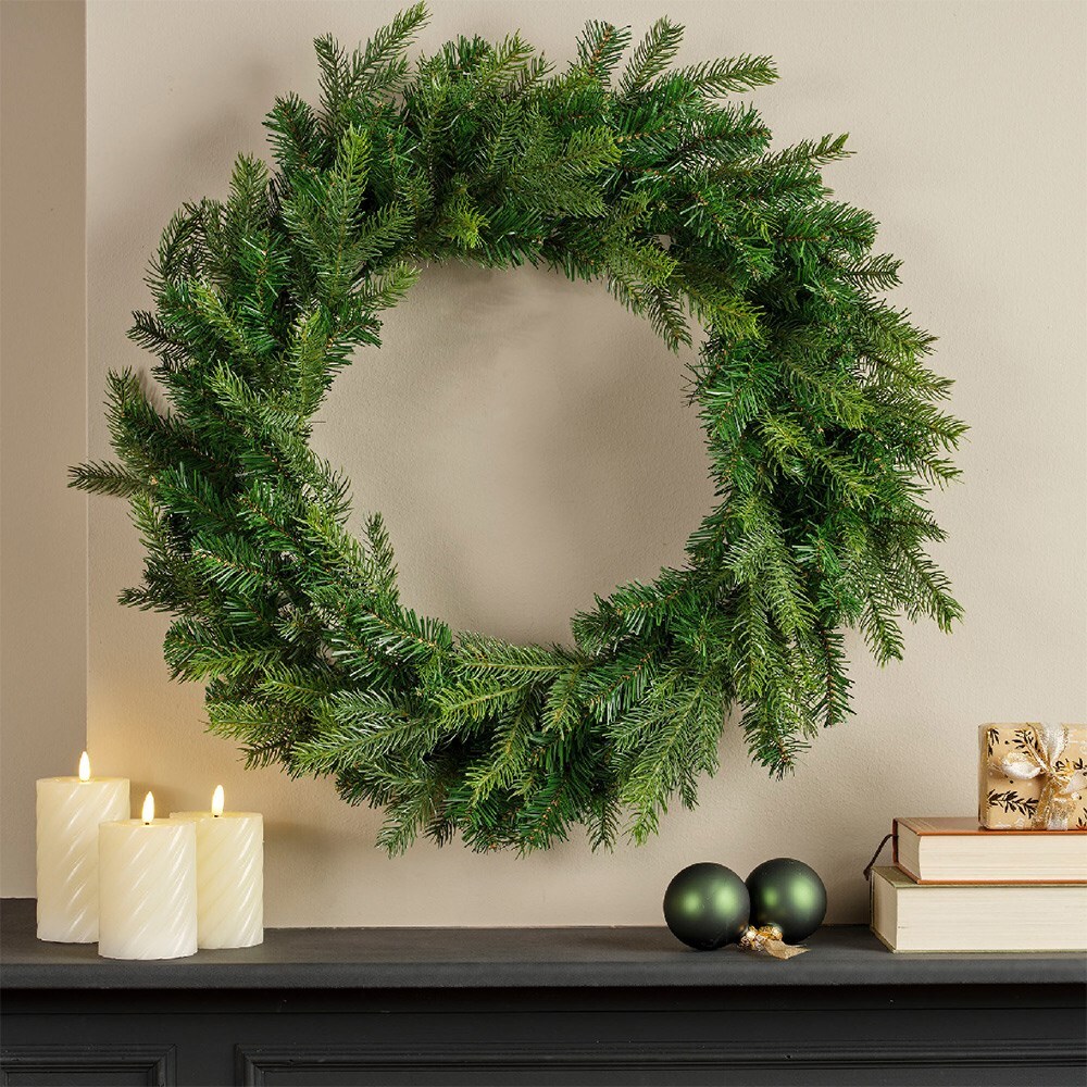 Indoor/outdoor wreath