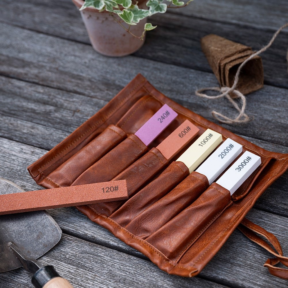 Set of sharpening stones with holder - grades