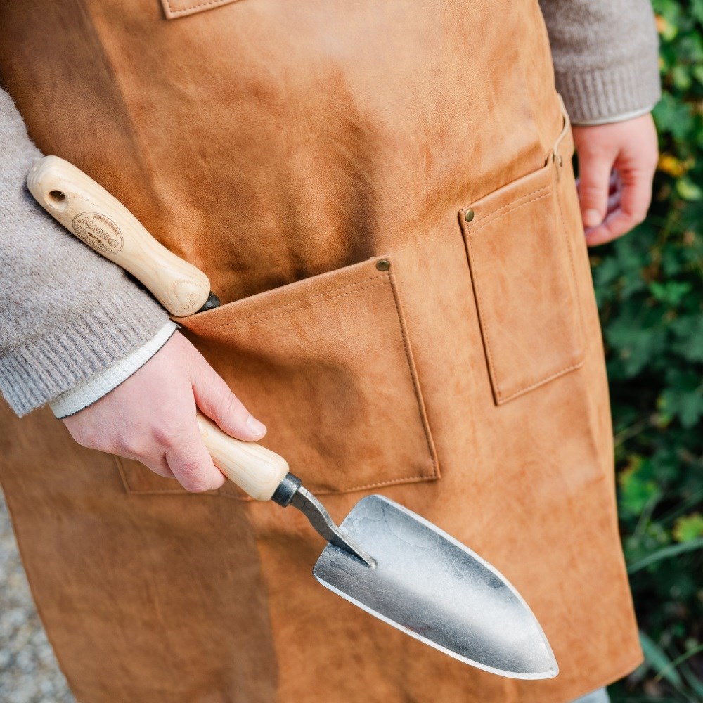 Gardener's faux leather tool apron - tan