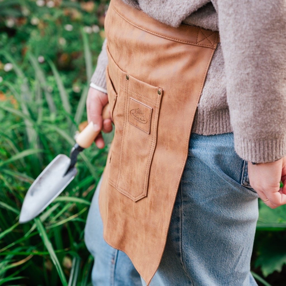 Gardeners faux leather tool belt - tan