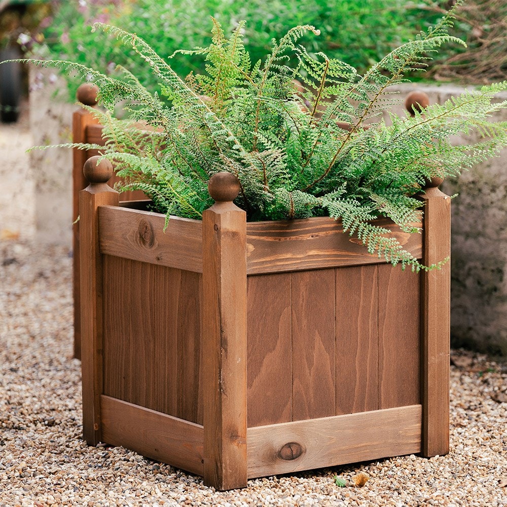 Classic wooden planter - chestnut