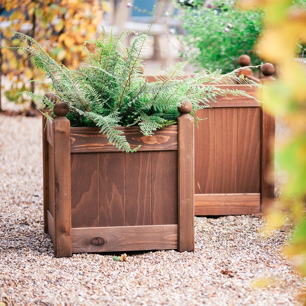 Classic wooden planter - chestnut