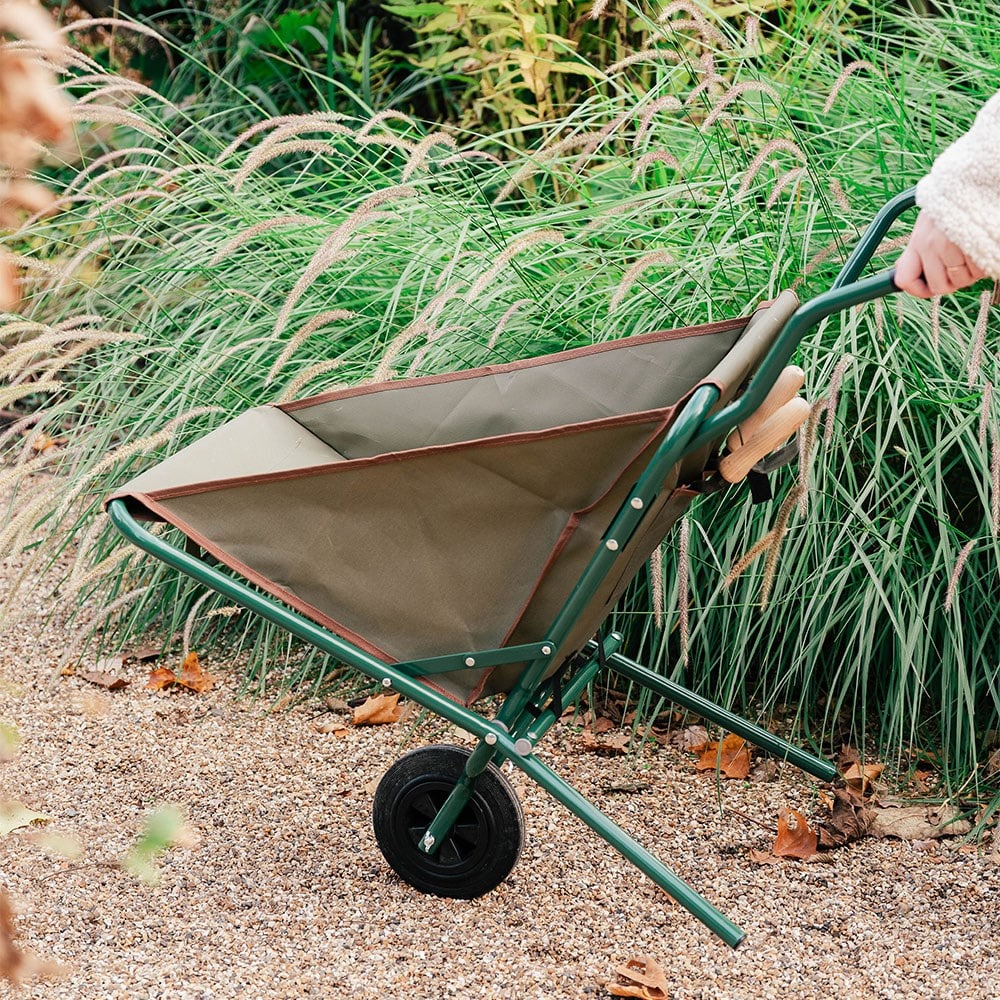 Folding wheelbarrow