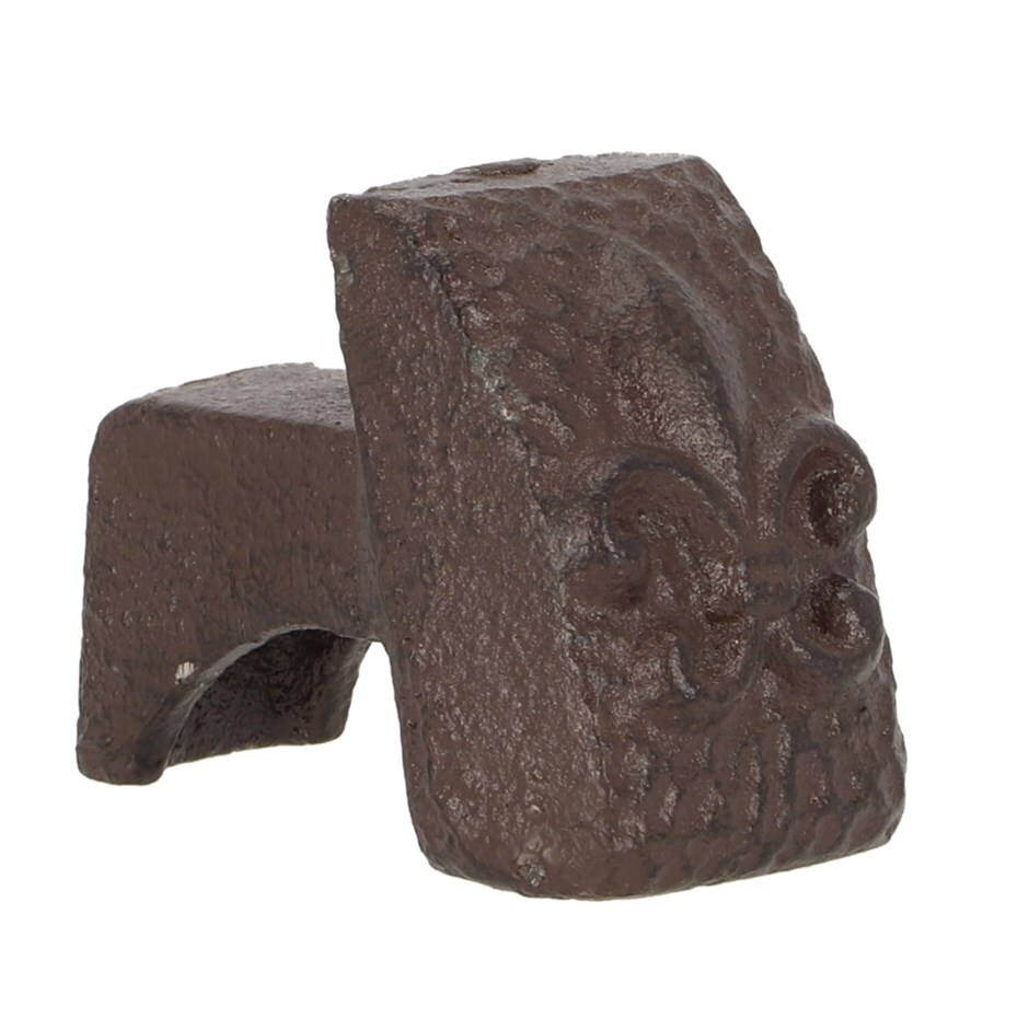 Cast iron fleur de lys pot feet