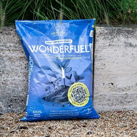 Wonderfuel peat free seed, cuttings and houseplant compost
