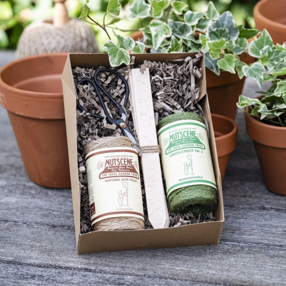 Seed tray gift set with twine & plant labels