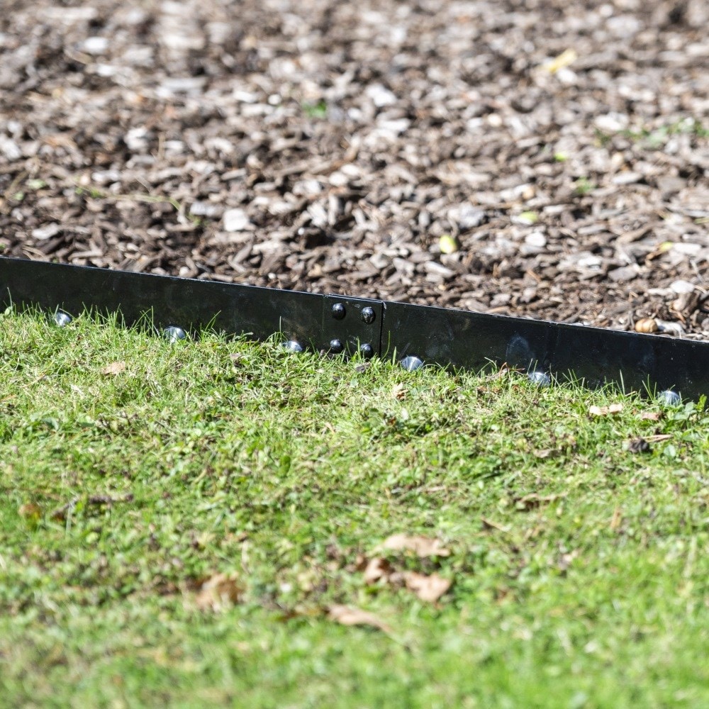 Powder coated steel flexible garden edging - black