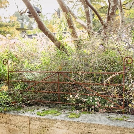 Large metal ornate border panel - rust