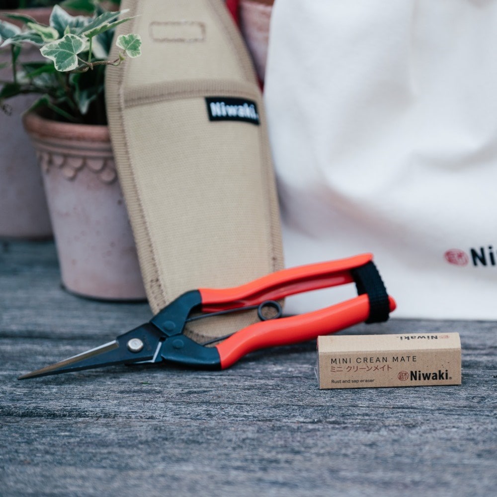 Niwaki garden snips, canvas sheath & clean mate gift set