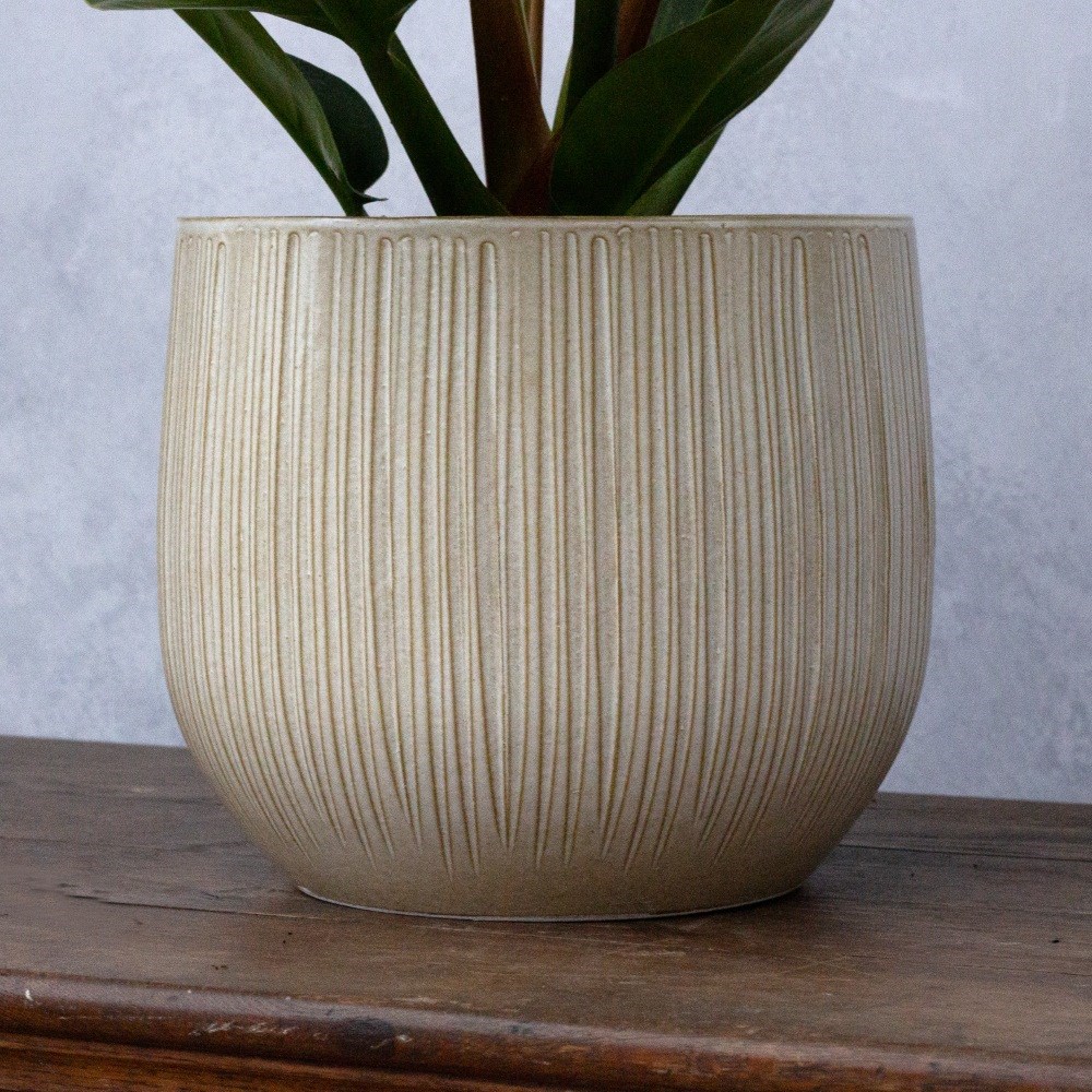 Glazed ribbed plant pot - beige